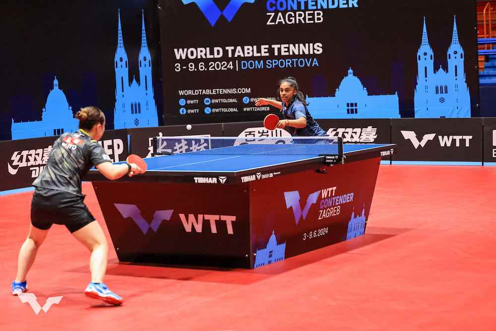 Prithika Pavade, remaja Prancis, menunjukkan performa yang luar biasa di WTT Contender Zagreb 2024. Ia berhasil mengalahkan unggulan ke-6 Mima Ito dalam pertandingan babak 16 besar tunggal putri yang menegangkan, dengan skor 3-2 (5-11, 9-11, 12-10, 11-6, 11-6).