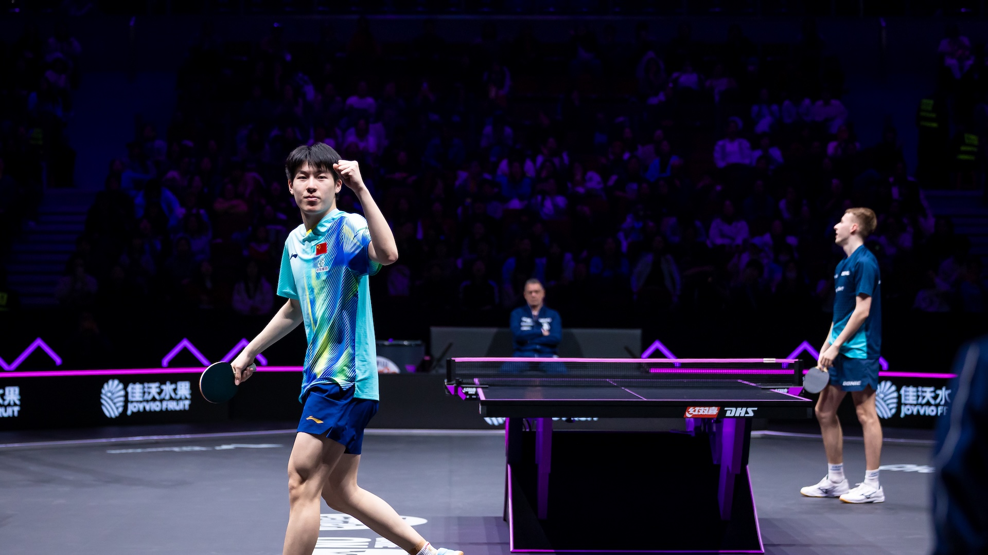 Wen Ruibo mengalahkan Flavien Coton 3-0 dan melaju ke babak 16 besar WTT Champions Chongqing 2026.