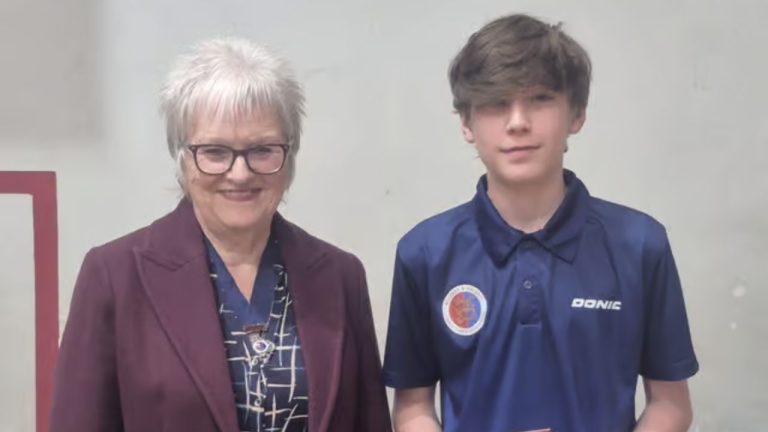 Peringatan 100 tahun Hastings Closed Table Tennis Championships sukses digelar di Bexhill.